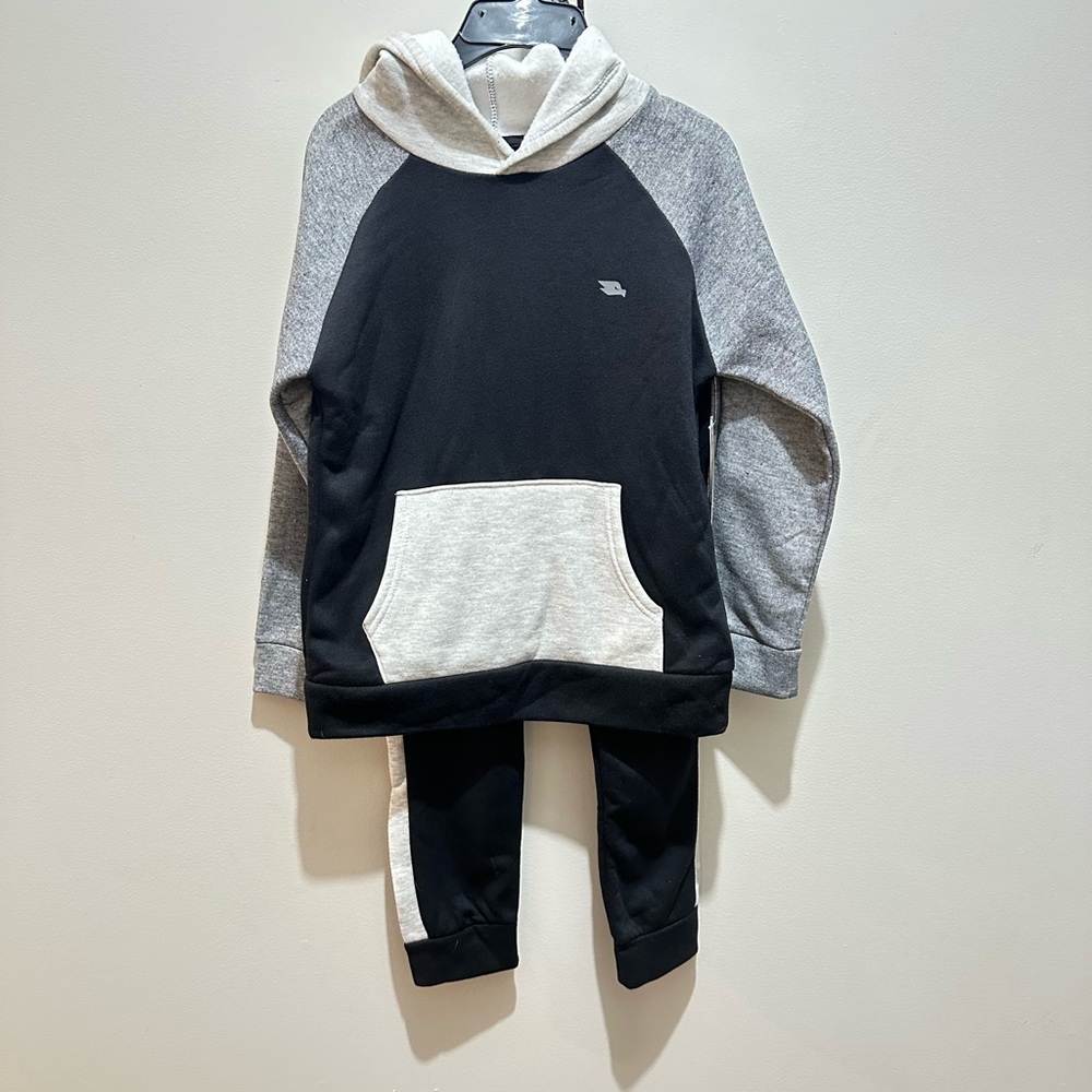 Tony Hawk Black and White Sweatsuit set Boys